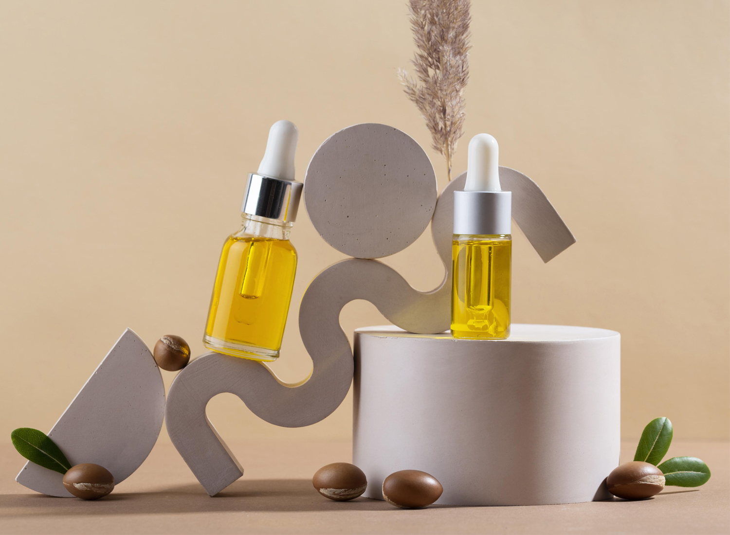 فواید و خواص روغن آرگان برای پوست و مو چیست؟